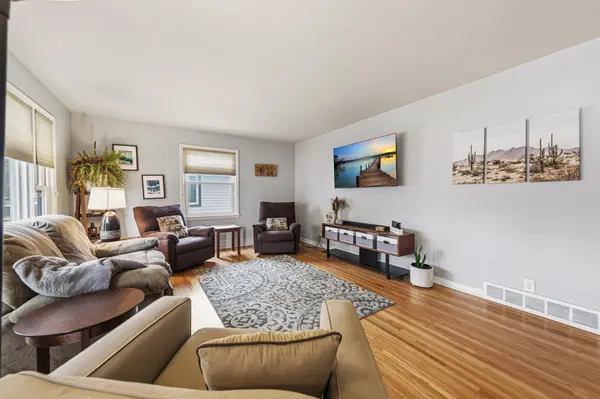 123 Long ST, Mankato, MN 56001
