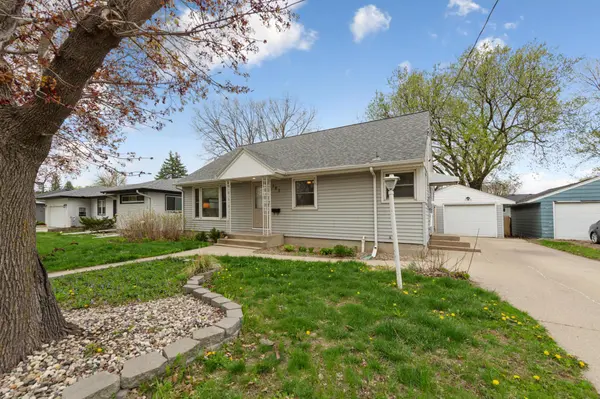 123 Long ST, Mankato, MN 56001
