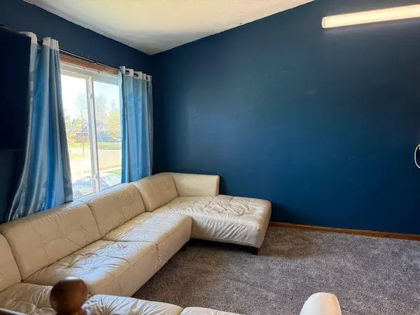 9207 Brunswick AVE N, Brooklyn Park, MN 55443