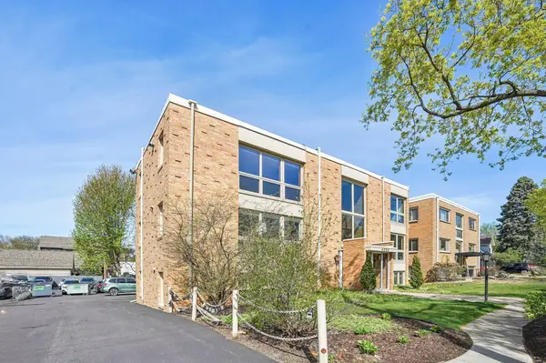4236 Upton AVE S #202, Minneapolis, MN 55410