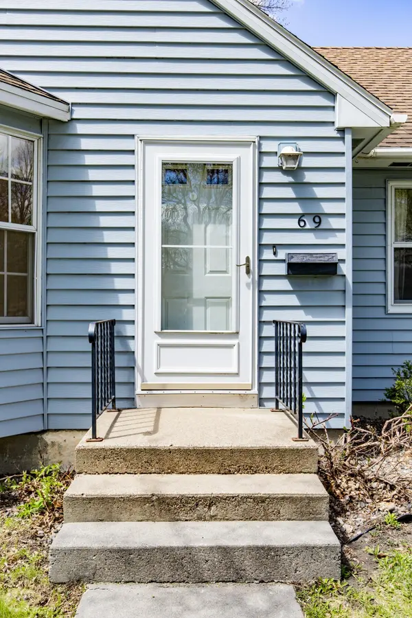 69 18th AVE N, Fargo, ND 58102