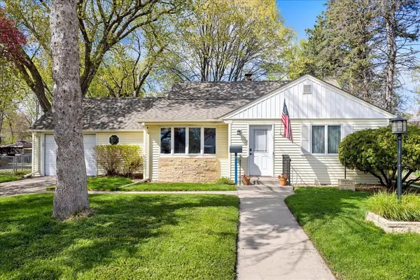 2099 Lacrosse AVE, Saint Paul, MN 55119