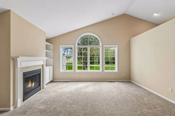 504 Crystal CIR, Mankato, MN 56001