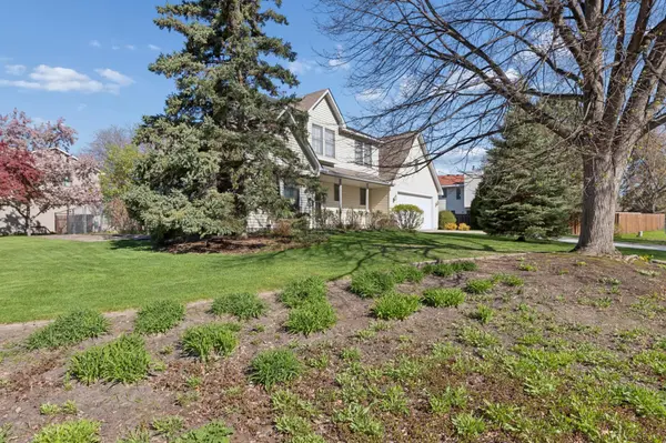 7312 Parkview DR, Mounds View, MN 55112
