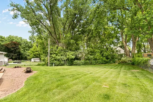 1953 Lakeaires BLVD, White Bear Lake, MN 55110