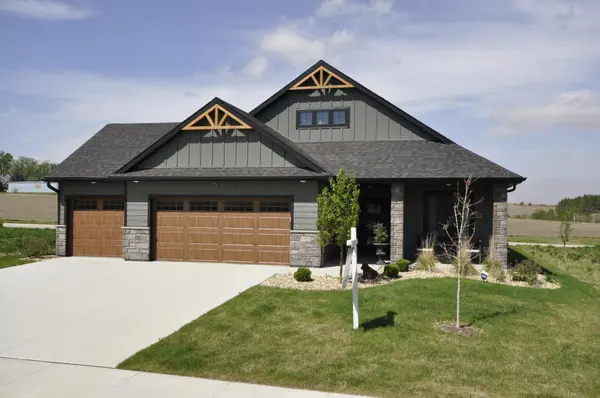 1383 Falstone Alcove NE, Byron, MN 55920