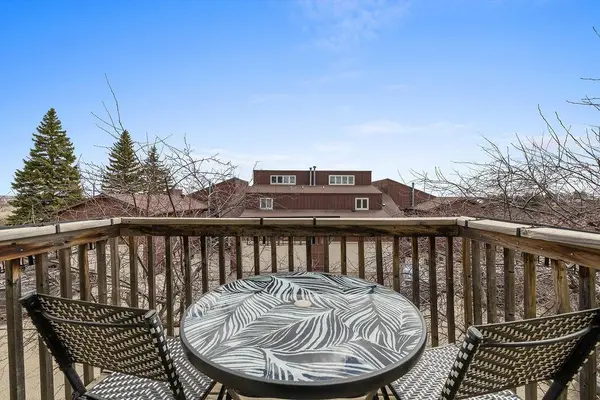 1503 16th ST NW #B, Minot, ND 58703