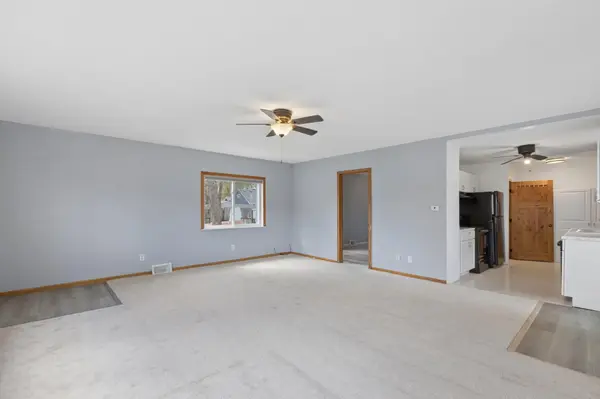 1669 Bluebird LN, Mound, MN 55364