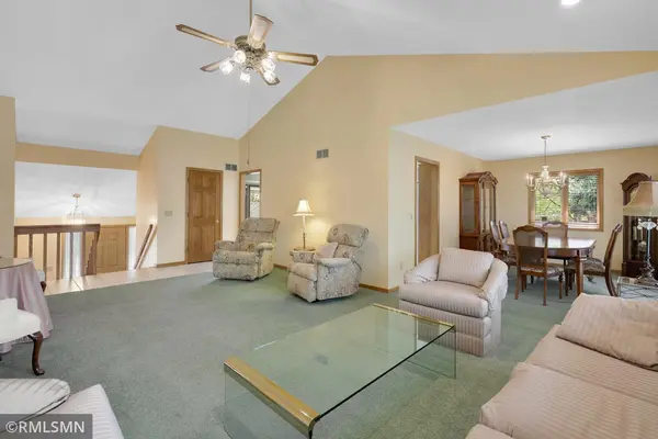18603 Kristie LN, Eden Prairie, MN 55346