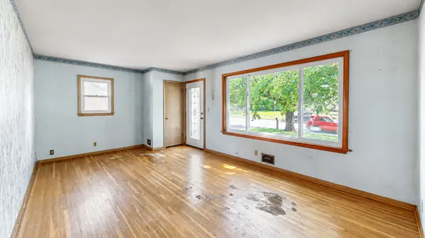 6032 Upper Afton RD, Woodbury, MN 55125