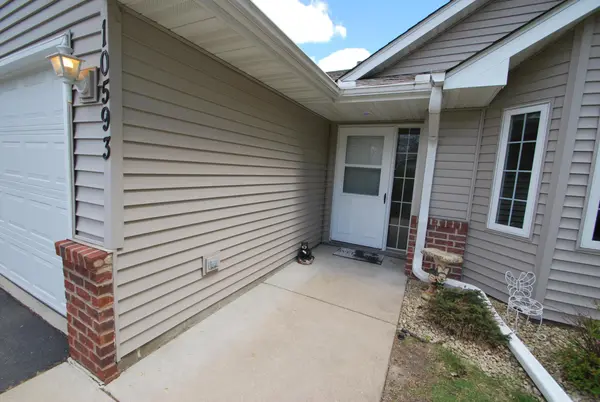 10593 Redwood ST NW, Coon Rapids, MN 55433