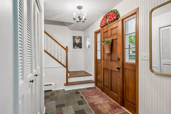 5705 Grace TER, Edina, MN 55439