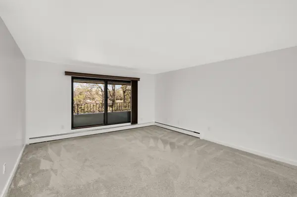 7500 Cahill RD #304C, Edina, MN 55439