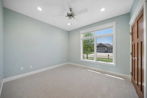 1476 Century Corner LN NE, Rochester, MN 55906