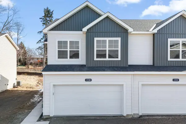 1530 Trellis LN, West Saint Paul, MN 55118