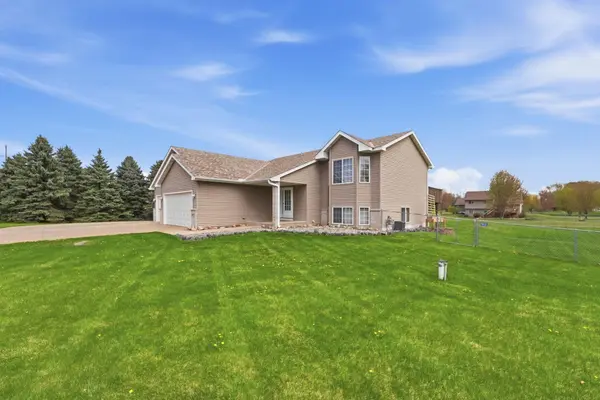 26173 Goodview AVE, Wyoming, MN 55092