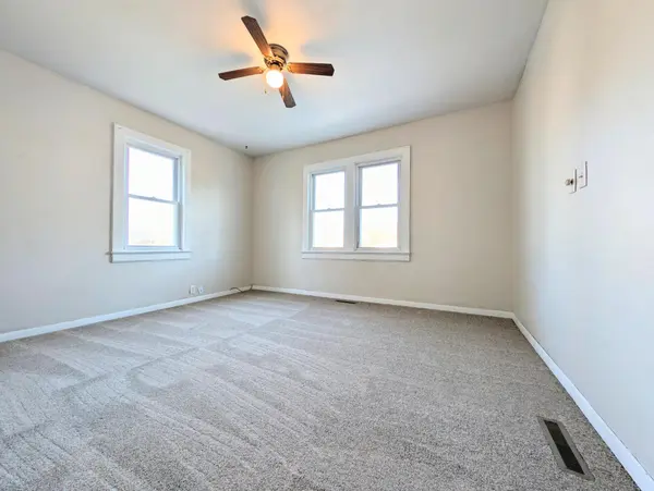 406 4th ST SW, Montgomery, MN 56069