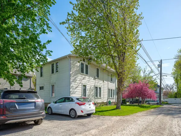 15 12th AVE NW, Rochester, MN 55901