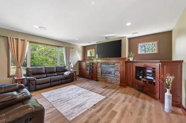 20331 Sodium ST NW, Nowthen, MN 55303