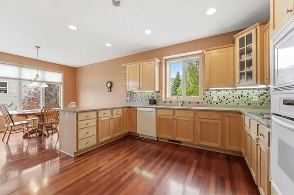 3098 Grouse CIR NW, Prior Lake, MN 55372
