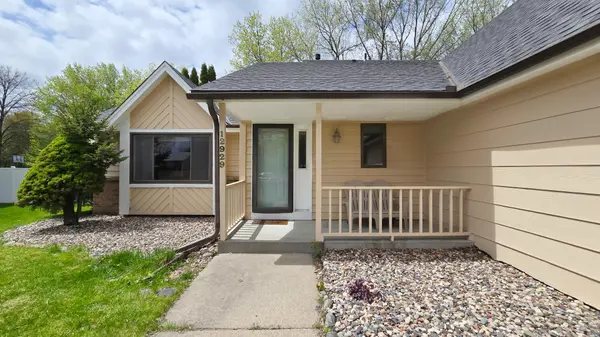 12929 Garrett AVE, Apple Valley, MN 55124