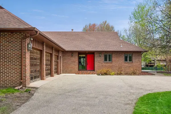 20914 Jacquard AVE, Lakeville, MN 55044