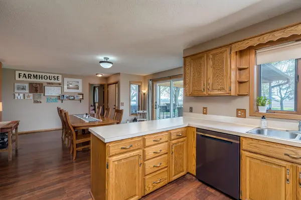 62277 142nd ST, Mapleton, MN 56065