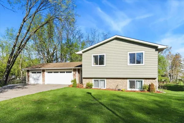 6585 Nathan LN N, Maple Grove, MN 55369