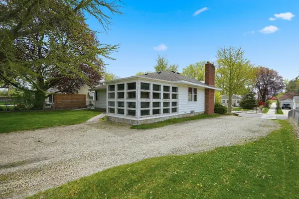 1633 Rome AVE, Saint Paul, MN 55116