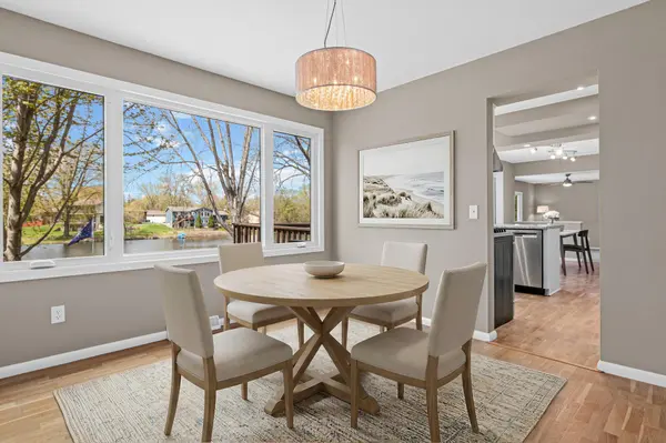 5815 Evergreen LN, Shoreview, MN 55126