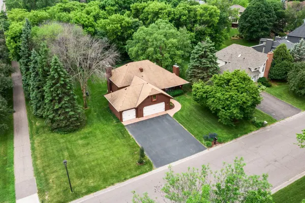 14305 44th AVE N, Plymouth, MN 55446