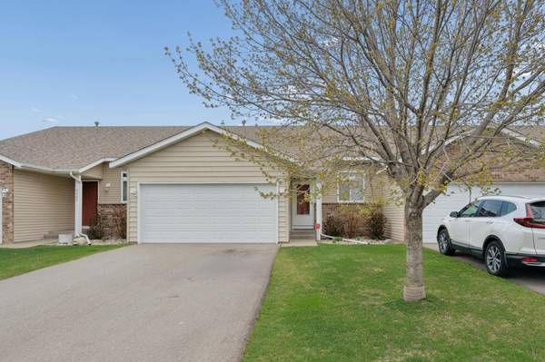 4207 Rymark CT, Shakopee, MN 55379