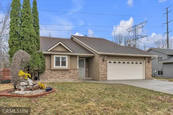832 Aspen CIR, Little Canada, MN 55109