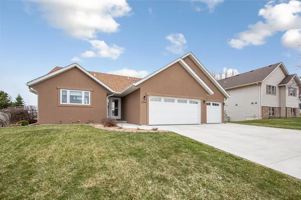 2214 Hulett AVE,  Faribault,  MN 55021