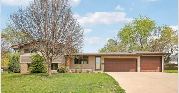 2301 Texas AVE S, Saint Louis Park, MN 55426
