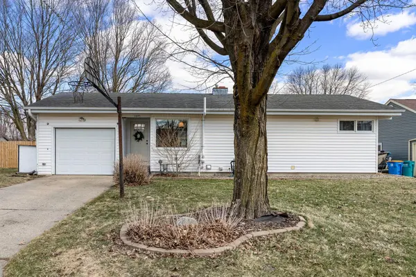 1045 10th AVE NE, Owatonna, MN 55060