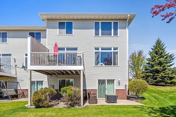 20576 Hampshire WAY, Lakeville, MN 55044