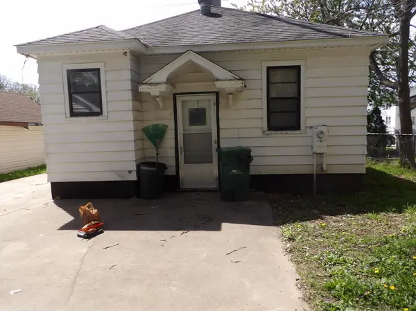 1204 4th AVE NW, Austin, MN 55912