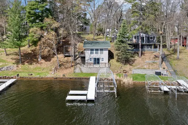 8016 Ridge RD, Nisswa, MN 56468