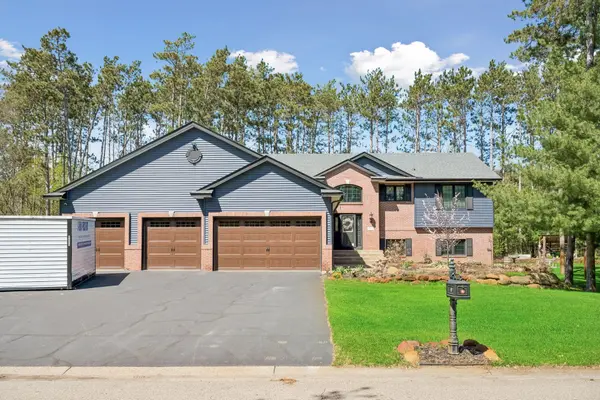 3901 161st LN NE, Ham Lake, MN 55304