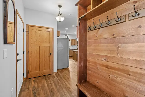 555 Tiffany LN, Waconia, MN 55387