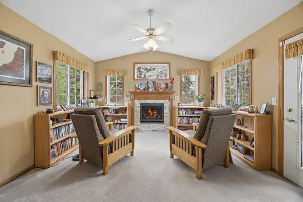 8541 Stratford LN, Brooklyn Park, MN 55443