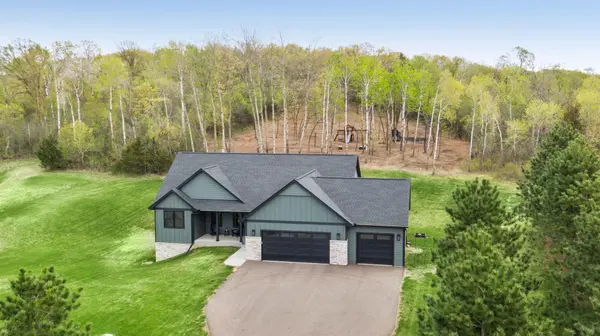 899 Gavin PASS, Hudson, WI 54016