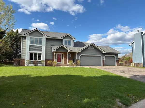1873 Eldridge AVE W, Roseville, MN 55113