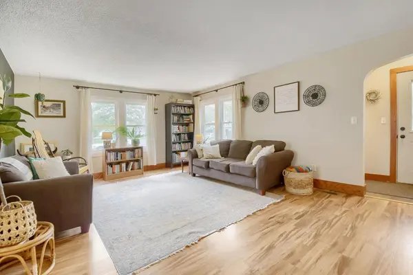 527 W Division ST, River Falls, WI 54022