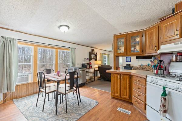 1685 Timber LN, Cushing, MN 56443