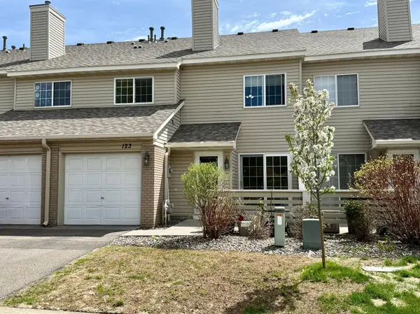 13161 Meadowood WAY NW #123, Coon Rapids, MN 55448