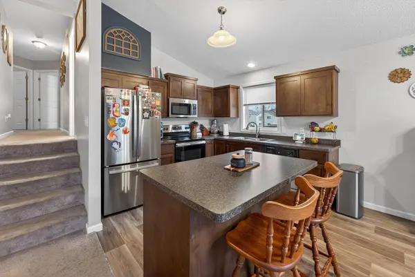 406 Cardinal ST, Mora, MN 55051