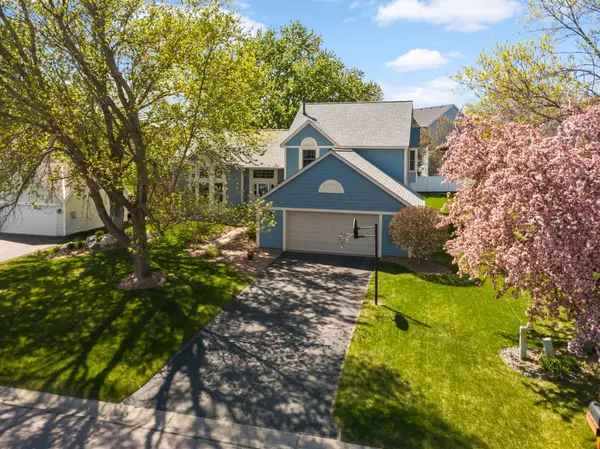 12711 Edinborough WAY, Apple Valley, MN 55124