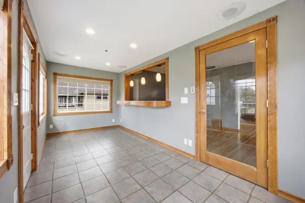 1621 8th AVE S, Fargo, ND 58103